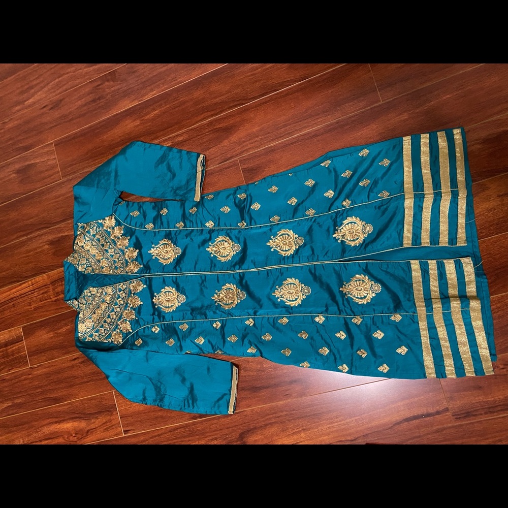 Indian Clothing! I Have Anarkali Suits, Kurtas, Sarees, And Lenghas!